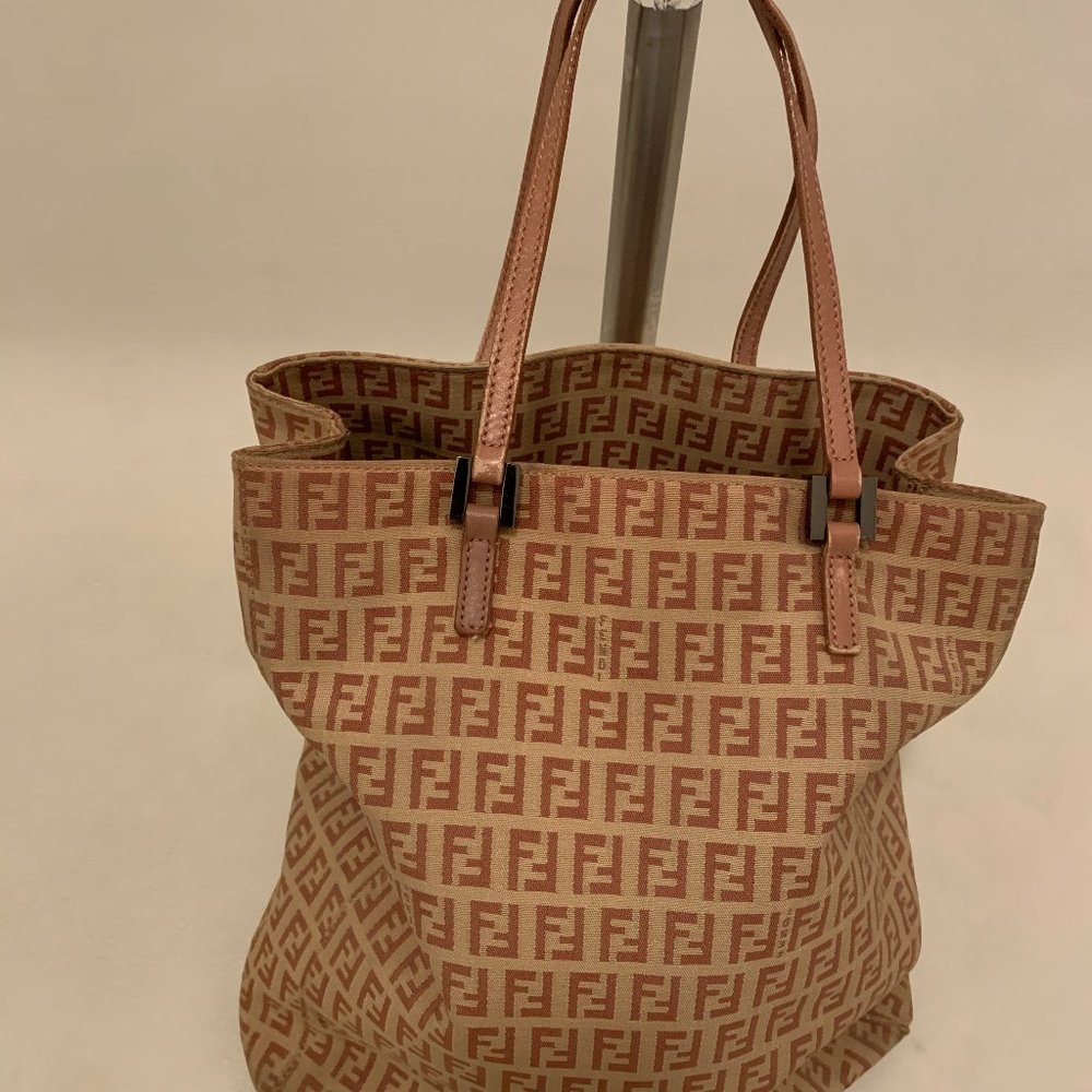 Fendi Tote bag